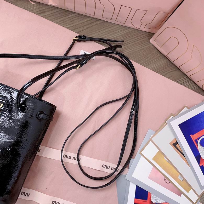 5NF460 17X14X6cm SF 3色 24