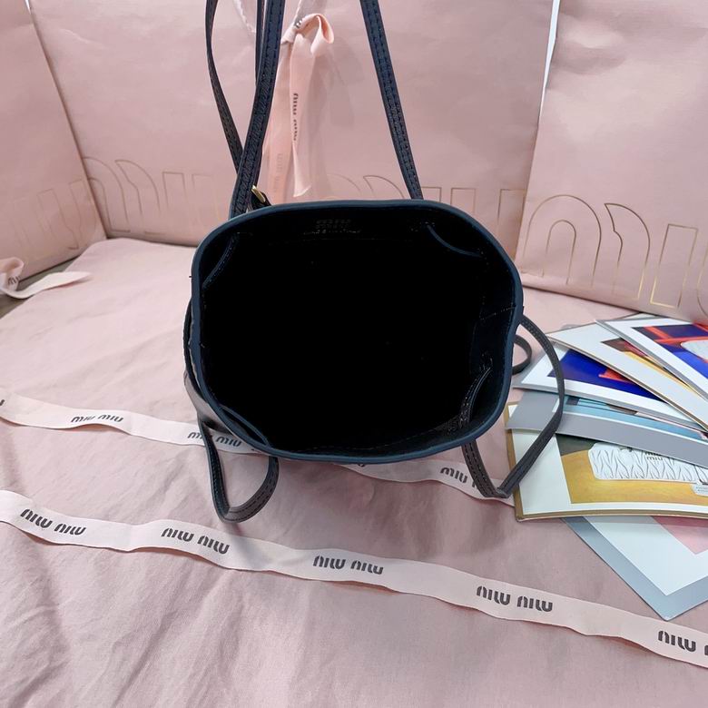 5NF460 17X14X6cm SF 3色 7