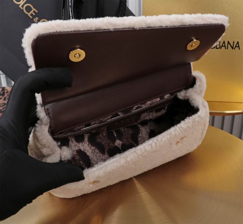 611155 18X11X6cm HX 4