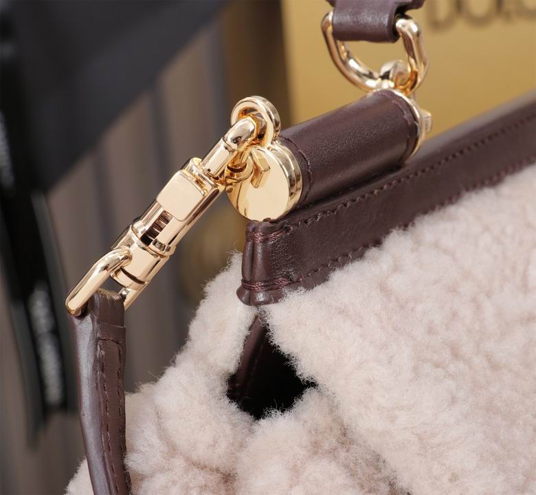 641106 20X16X8cm HX 7