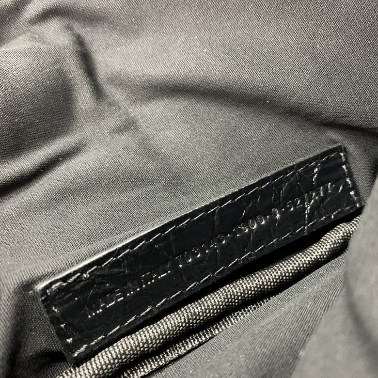 703143950 39.9X17.8X9.9cm GY 7