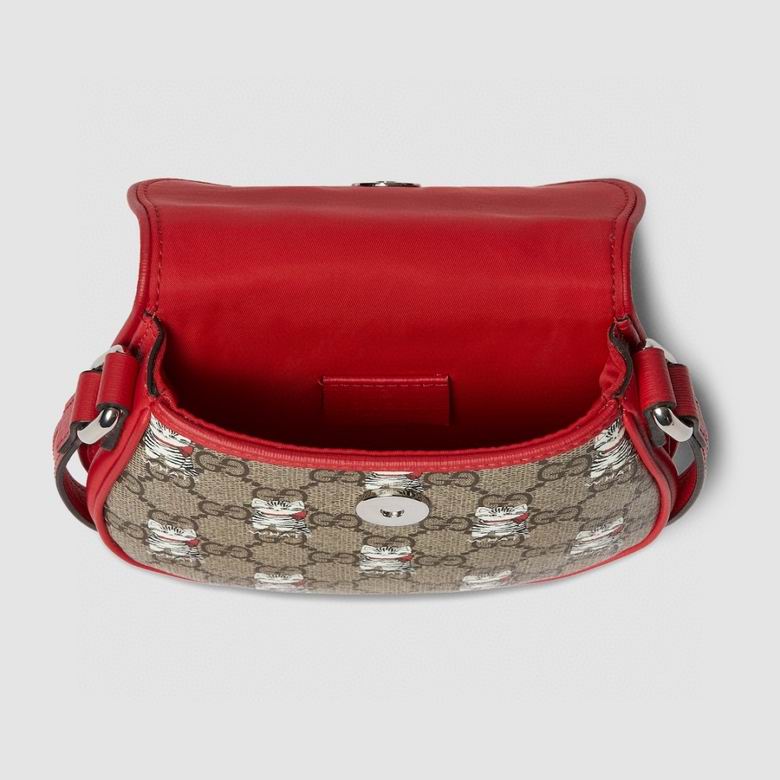 814014 16X15X2.5cm MP 3