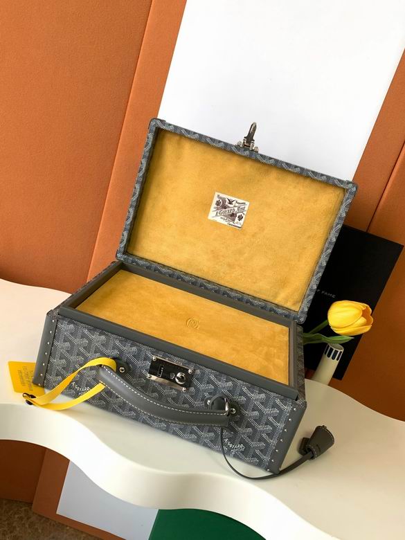 8212-1 28.5X20.5X12.5cm YG 9色 61