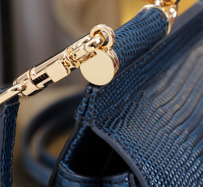 BB6111 11X18X6cm HX 21色 222