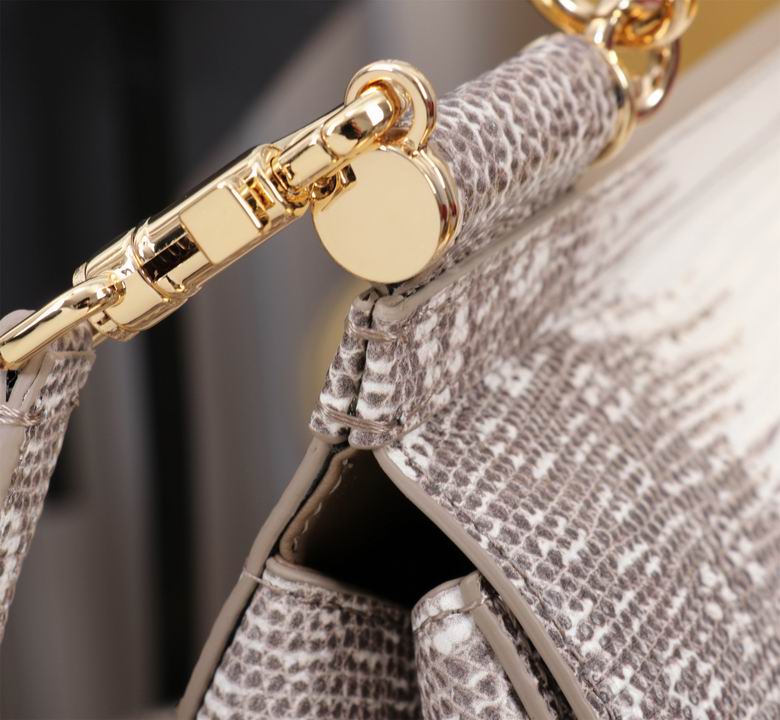 BB6112 20X16X8cm HX 24色 185