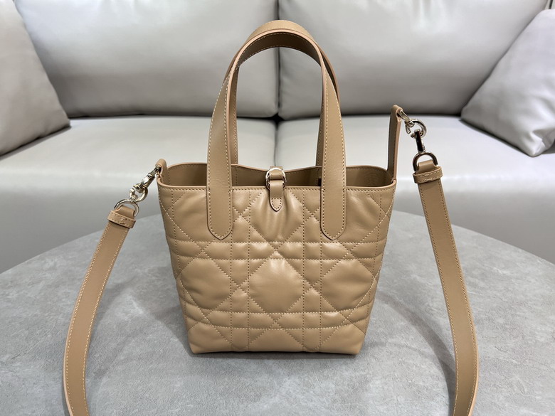 Dior 2835 16x18x12cm yz3_4