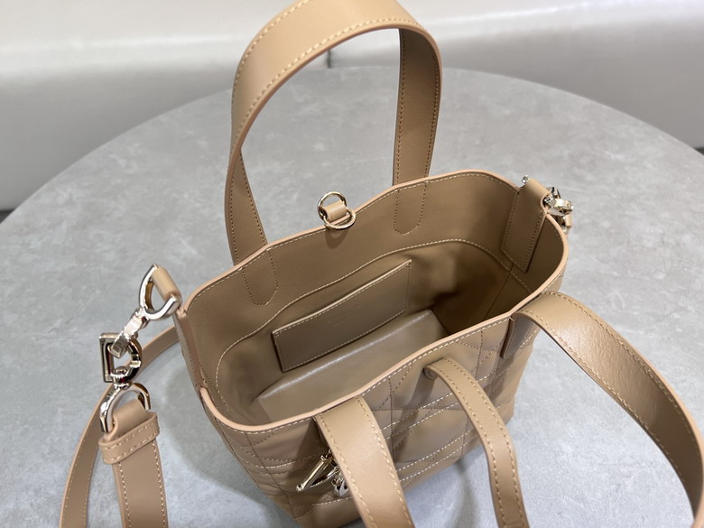 Dior 2835 16x18x12cm yz3_5