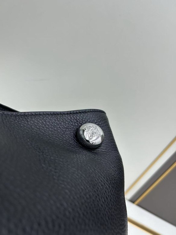 Loewe S260098 27 5x11 5x40cm jj1_5