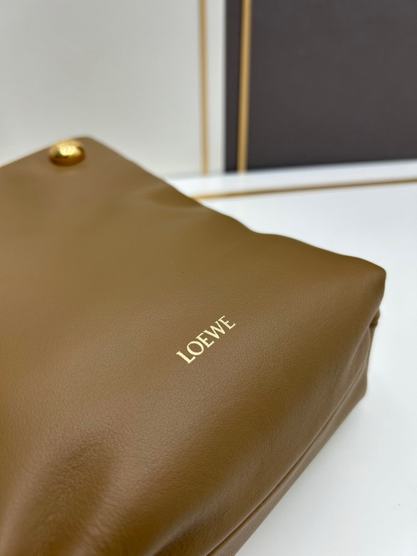 Loewe S260099 21 5x17x7cm jj1_5