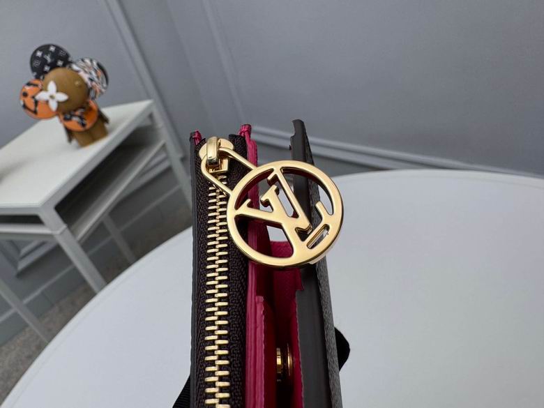 M11380 9X11.5X1.5cm YG 8