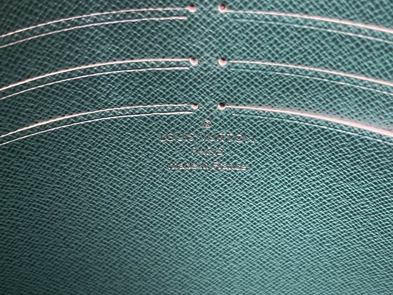 M12816 27X21X6cm YG 7