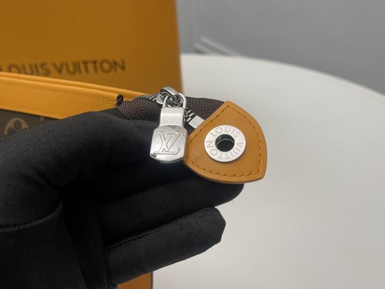 M12820 27X21X6cm YG 5