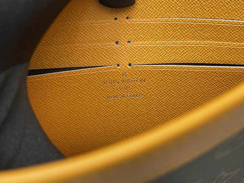 M12820 27X21X6cm YG 7