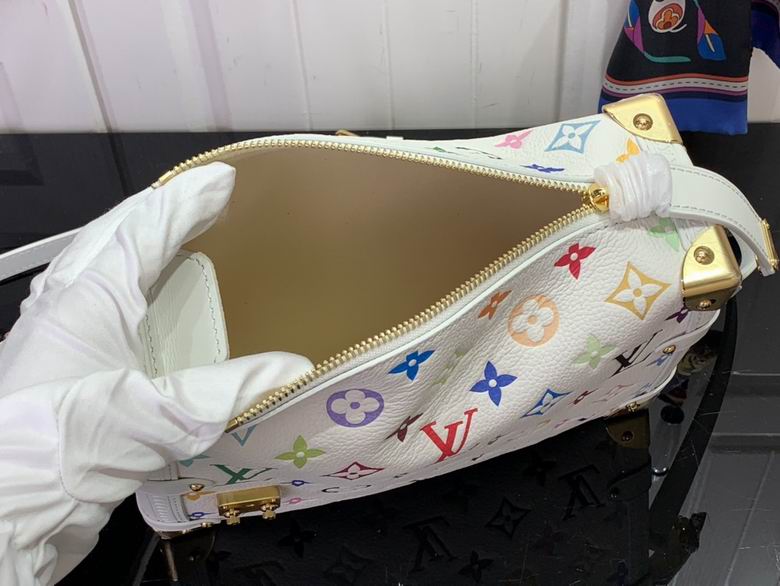 M14046 23.5X16X8.5cm YG 7