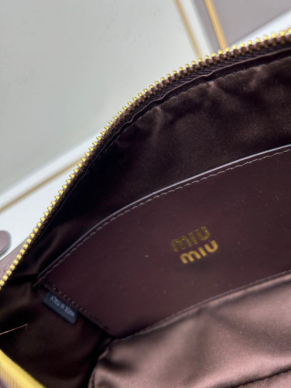 Miu 2023 18 5x14x10cm jj2_8