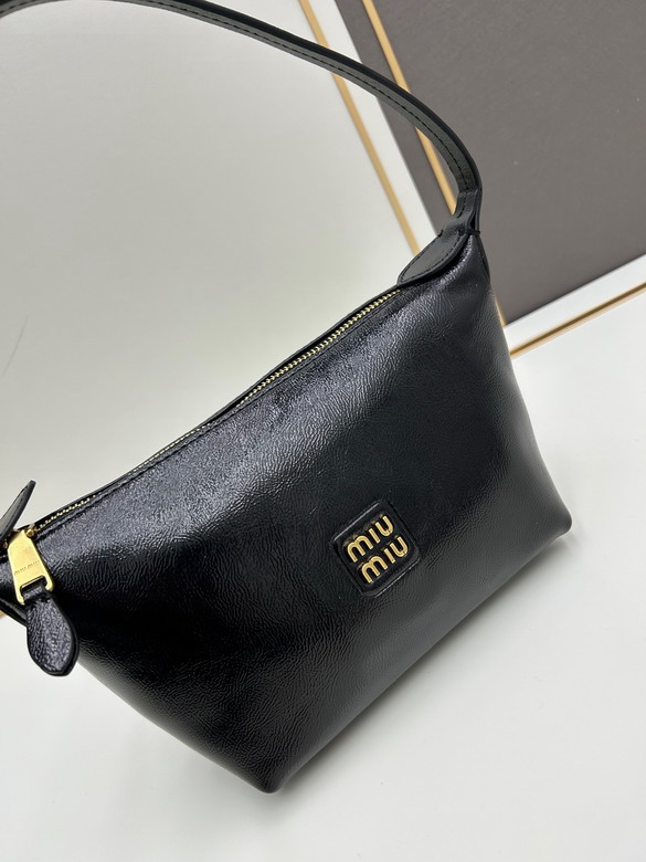 Miu 2023 18 5x14x10cm jj_4