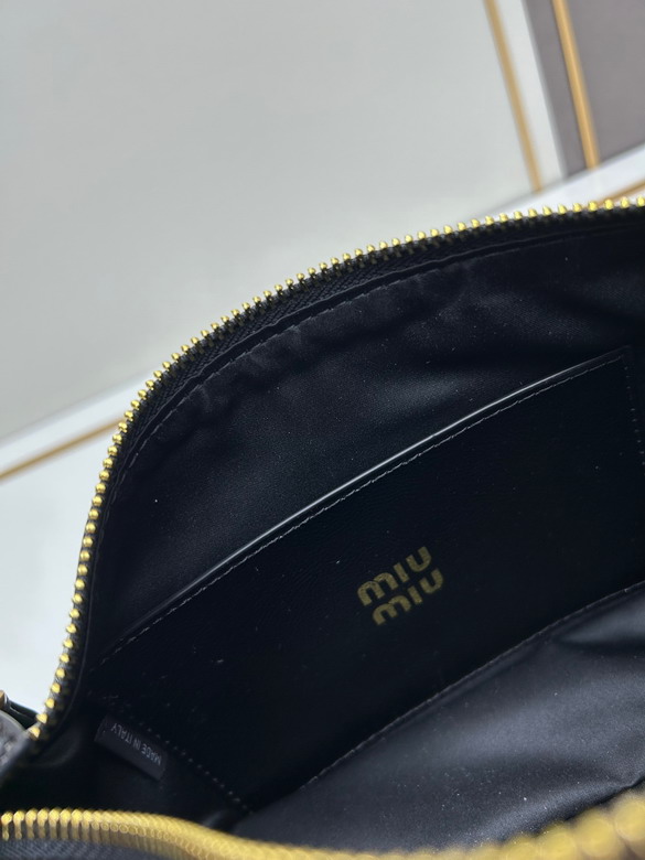 Miu 2023 18 5x14x10cm jj_8