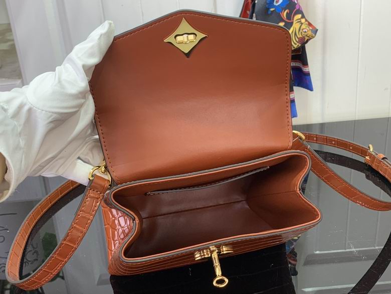 N84713 N84714 19X15X9cm YG 7