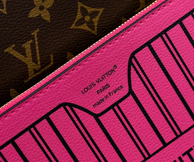 Neverfull M11946 24x14x9cm ss1_7