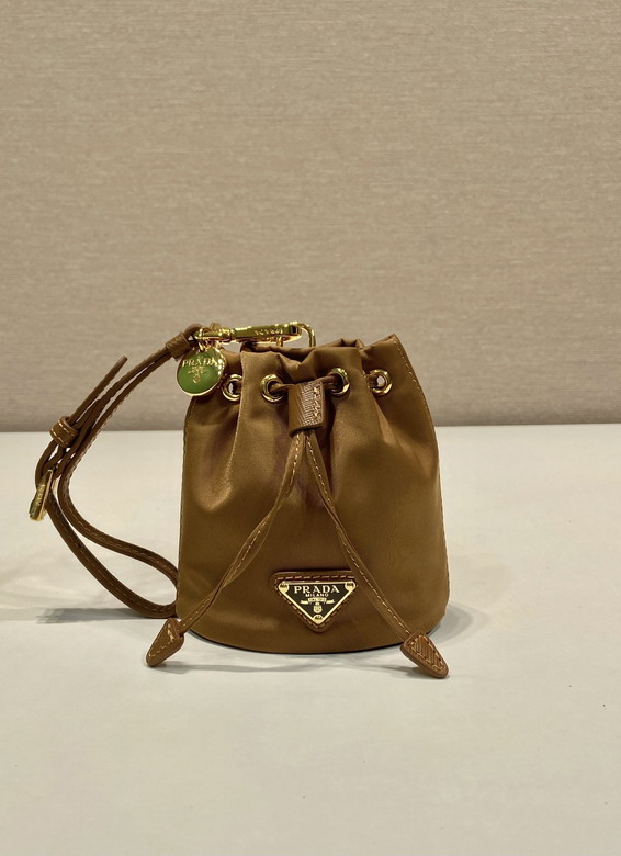 Prada 1TT202 8 5x10 5cm AP_1