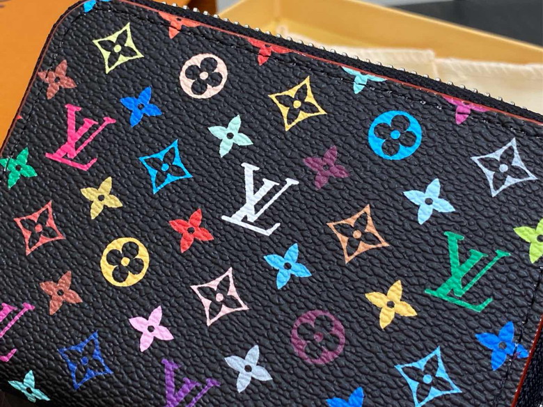 Vivienne M13409 11x8 5x2cm gf_5