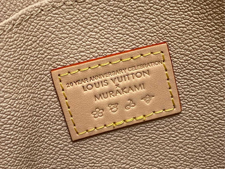 Voyage M13746 27x21x6cm gf1_9