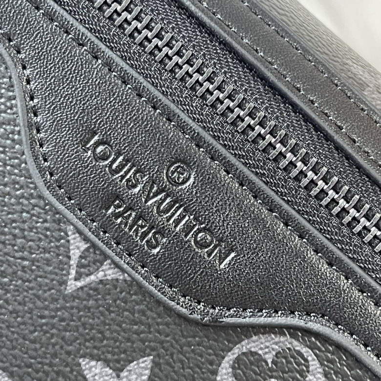 Voyager M12517 33x22 5x11cm ss_6