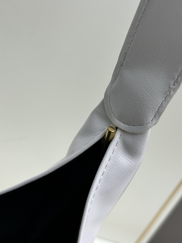 YSL saint 6102 37x35x8cm ss4_7