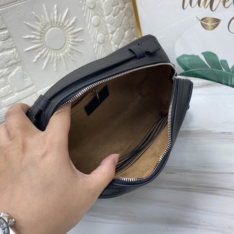 1067-3 25X18X8.5cm WP 7