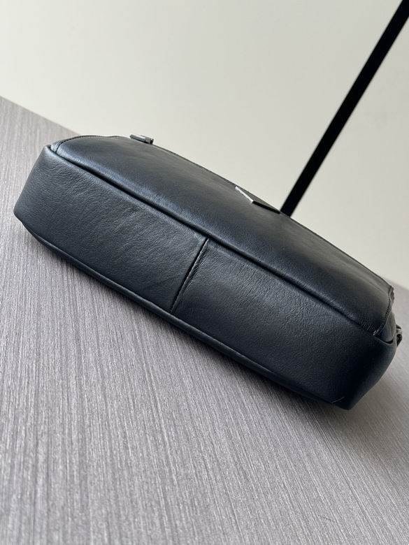 1212A 28X20X7cm WP 7