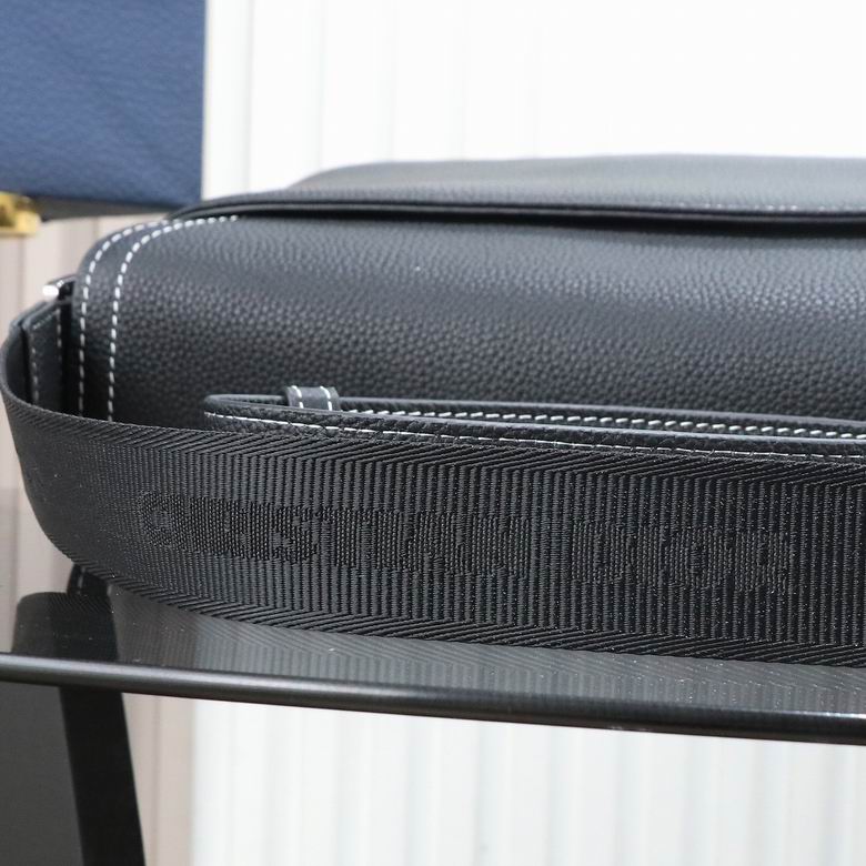 1ADME162YKK 31X23X8cm WP 6