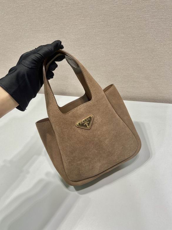 1BA349 18X16X10cm WP 1