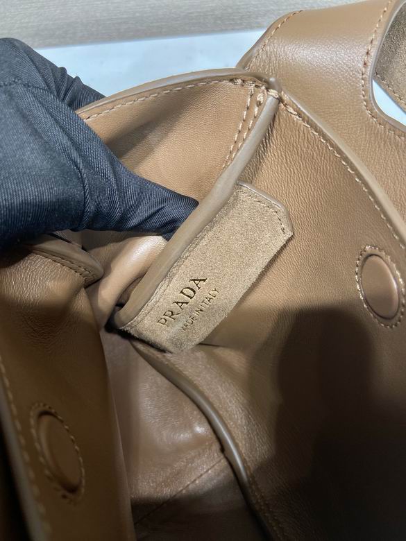 1BA349 18X16X10cm WP 8