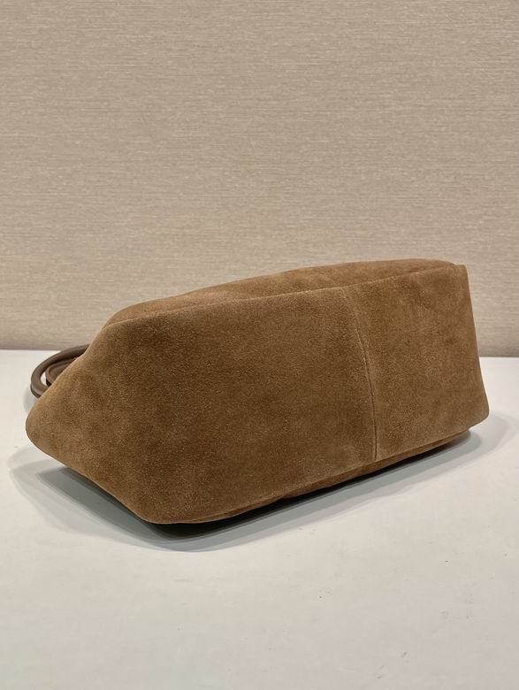 1BA444 28X18X11cm WP 5