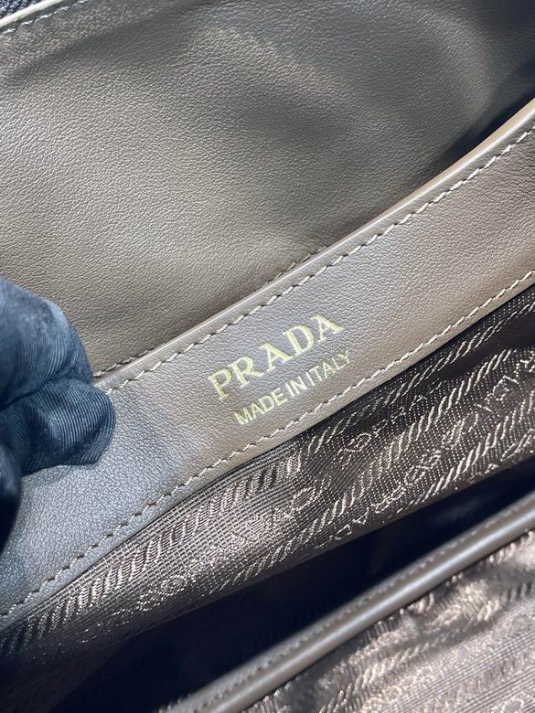 1BA444 28X18X11cm WP 8