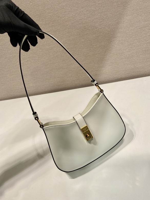 1BC169 22X18.5X4.5cm WP 2色 11