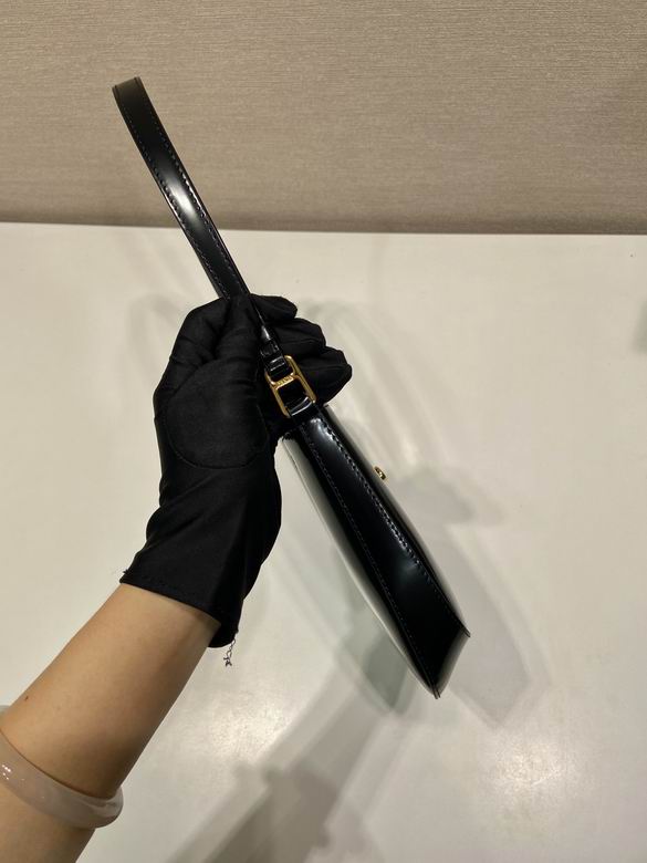 1BC169 22X18.5X4.5cm WP 2色 5