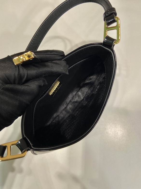 1BC169 22X18.5X4.5cm WP 2色 7