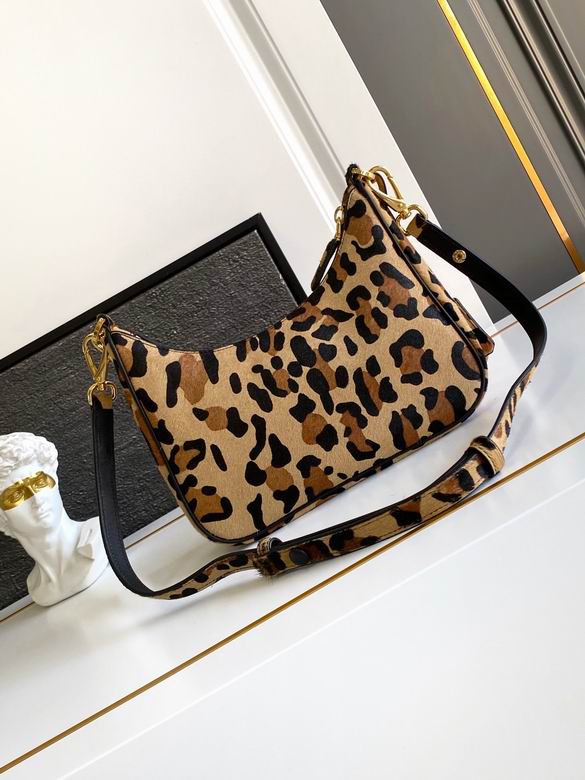 1BC204 23X17X6.5cm WP 2色 2