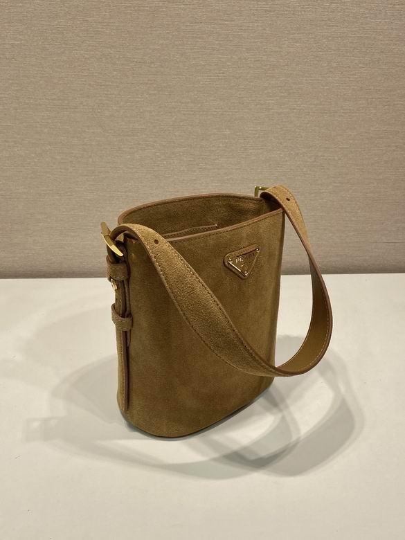 1BE078 17X18.5X10.5cm WP 2