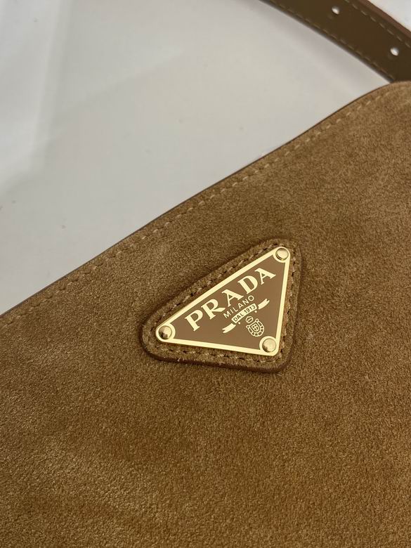 1BE078 17X18.5X10.5cm WP 6