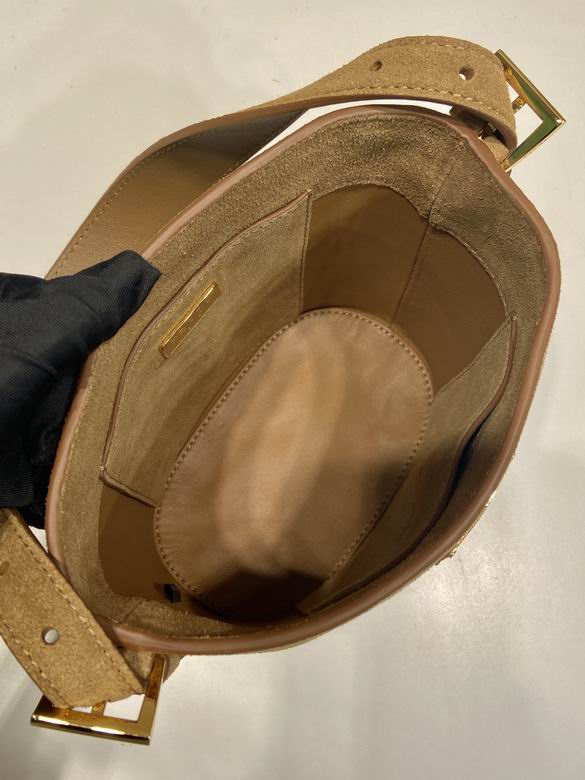 1BE078 17X18.5X10.5cm WP 7