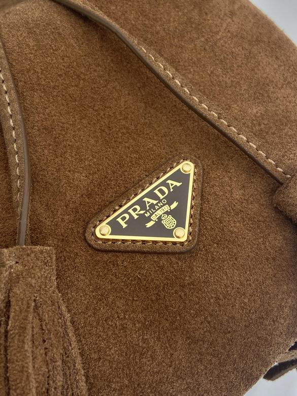 1BE079 25X22X13cm WP 6