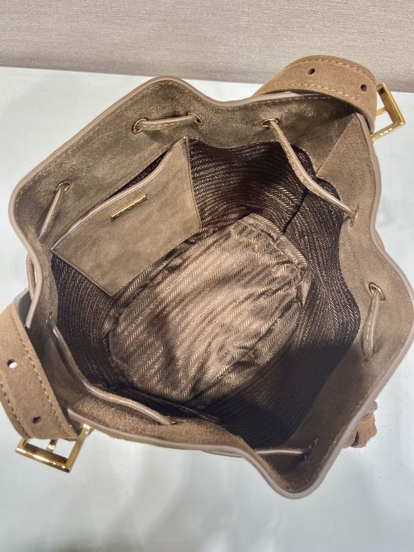 1BE079 25X22X13cm WP 7