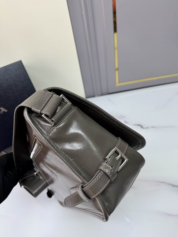 2VD073 30X20X11cm WP 4色 21