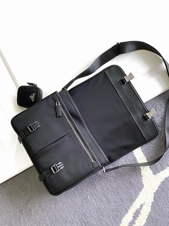 2VD768 30X25X10cm WP 4