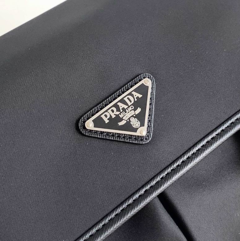 2VD769 24X16X10cm WP 5