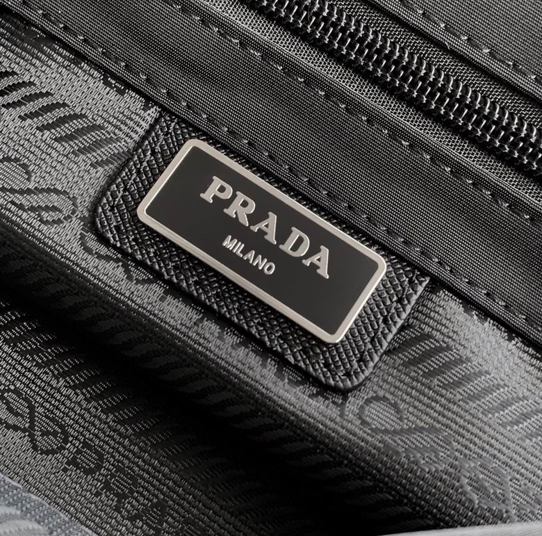 2VD769 24X16X10cm WP 8