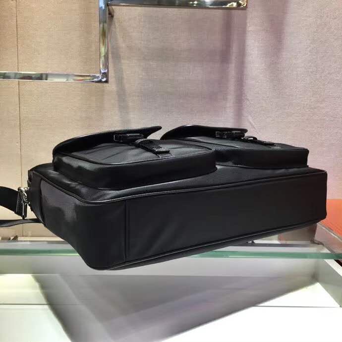 2VE017 40X32X7cm WP 6