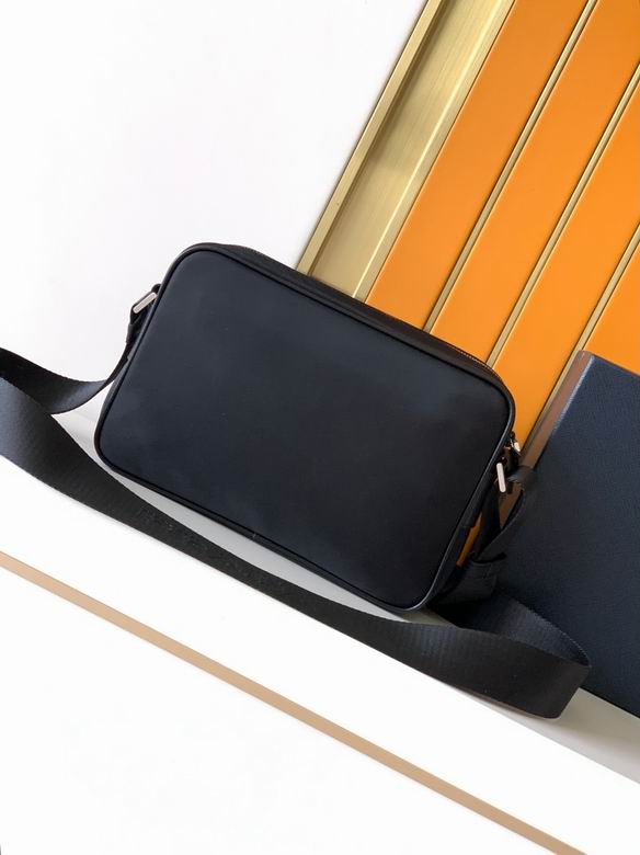 2VH010 25X6X17cm WP 2